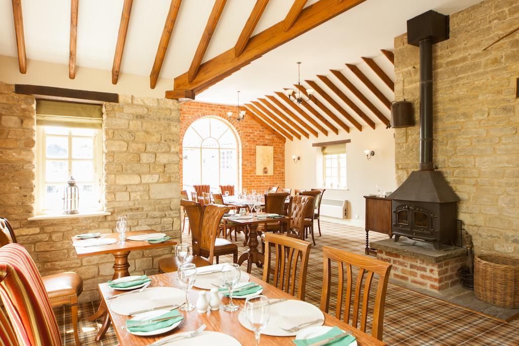 ホテル The Woodhouse Arms グランサム エクステリア 写真